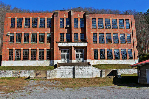 county school abandoned high closed kentucky ky wayland floyd easternkentucky abandonedschool consolidation