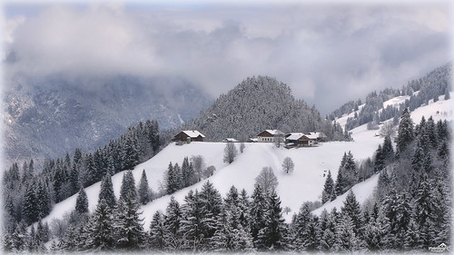 travel winter sky snow mountains nature weather clouds forest canon season landscape schweiz switzerland farm ngc lonelyplanet snowscape nationalgeographic winterscape berneseoberland winterbeauty wiriehorn fantasticnature cantonberne diemtigtal tschuggenwald