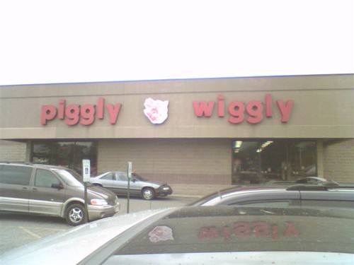 piggly to the wiggly | by alt text
