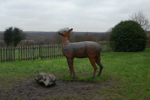 Elizabeth I lodge deer statues Chingford OLYMPUS DIGITAL CAMERA 