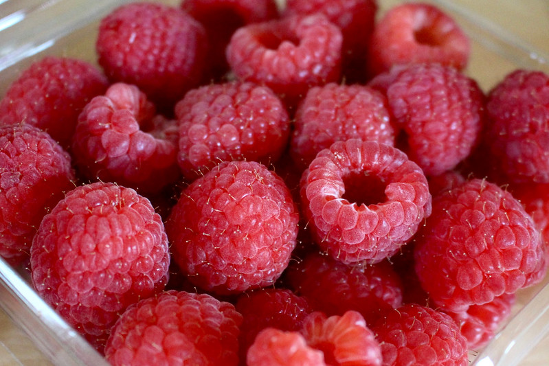 Raspberry Macaroons - 6