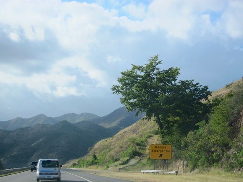 sign highway ramp puertorico autopista expressway emergency 2016 60225mm february2016