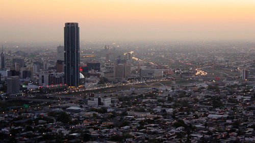 city sunrise dawn kitlens ciudad amanecer nuevoleon monterrey urbanlandscape paisajeurbano efs1855mmf3556is canoneosrebelxsi