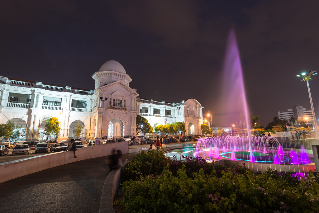 Ipoh Attraction At Night : Night View Of Kinta Riverwalk Picture Of