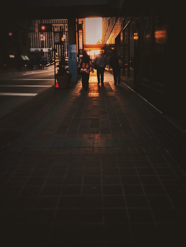 iphoneedit handyphoto jamiesmed app snapseed 2016 silhouette shadows shadow iphone5s mobileography iphoneography sunrise people geotagged geotag sun mobilephotography iphonephoto hamiltoncounty cincinnati vsco ohio midwest phoneography iphoneonly vscocam march streetphotography downtown spring city mobilography clermontcounty queencity cityscape fauxvintage mobilephoto silhoutte street photography scape shotoniphone sky