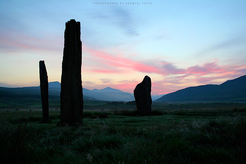 uk morning pink sky nature beautiful grass stone clouds rural canon landscape island eos 350d dawn scotland countryside twilight standingstones country land tall dslr moor isle arran breathtaking stonecircle goatfell ayrshire machrie