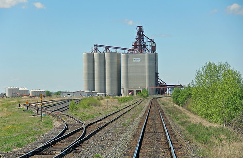 saskatchewan canadiannational grainelevators travelbytrain acrosscanadabyrail aboardvia