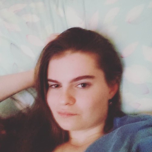 Selfie! #selfie #beautiful #nomakeup #beautifulhair #naturallight | by Leah Nicholson