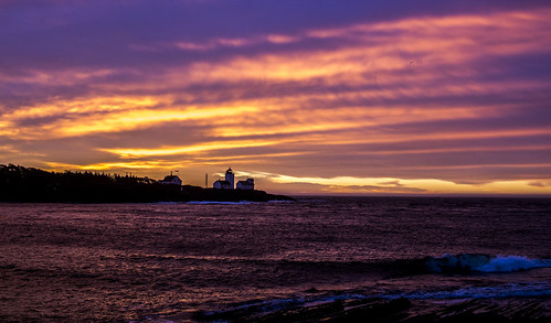 Langesund Lighthouse at sunrise by MrLockertsen, sea sky lighthouse purple langesund