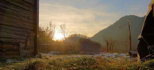 Sunset II by PIXNOIZE, Molini (Sover - Italy)
2006-12-31 | Just some hours before the New Year's Daywood sunset texture con