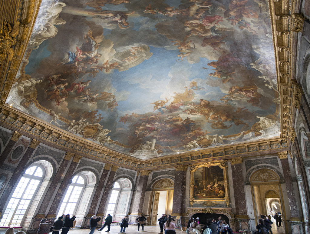 Panorama of the ceiling of Le salon d'Hercule