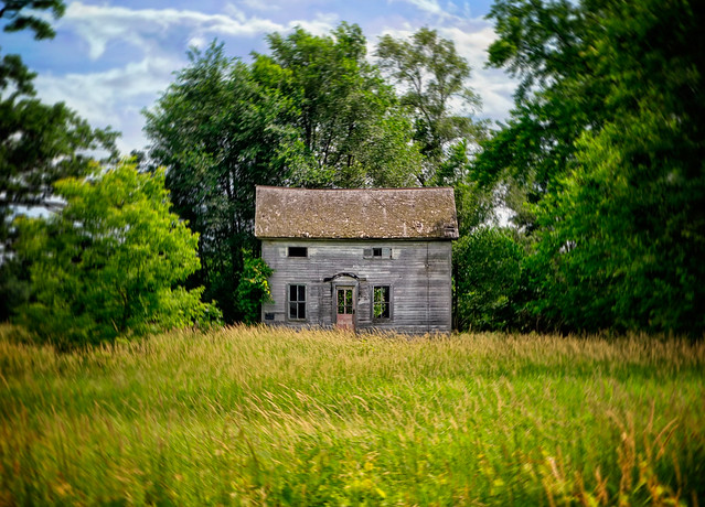 Abandoned House in the Middle of Nowhere