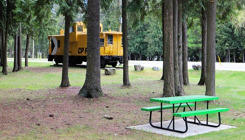 park canada tree canon bench landscape britishcolumbia caboose greenery canonphotography sicamousbc
