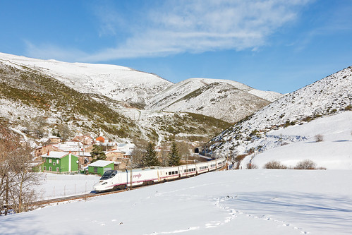 españa snow train tren spain espanha nieve railway neve 130 pajares comboio bombardier ferrocarril renfe talgo castillayleón busdongo alvia