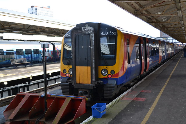 SWT 450 562 @Portsmouth Harbour Station