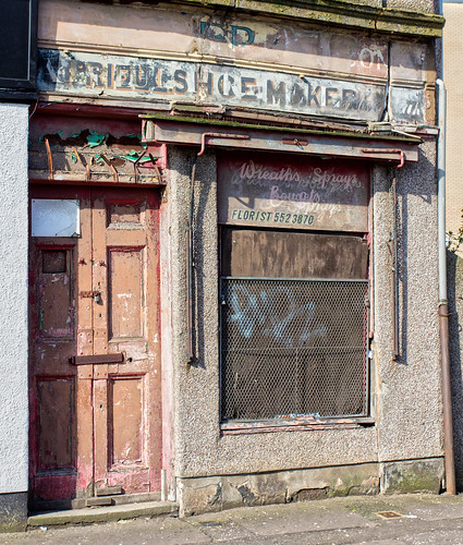 uk history sign shop retail landscape scotland europe commerce unitedkingdom britain glasgow gb shops roads strathclyde ghostsign