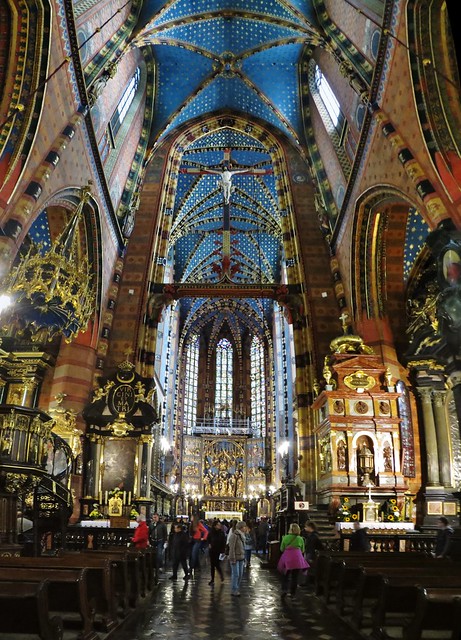 Krakow- StMarys Basilica Nave