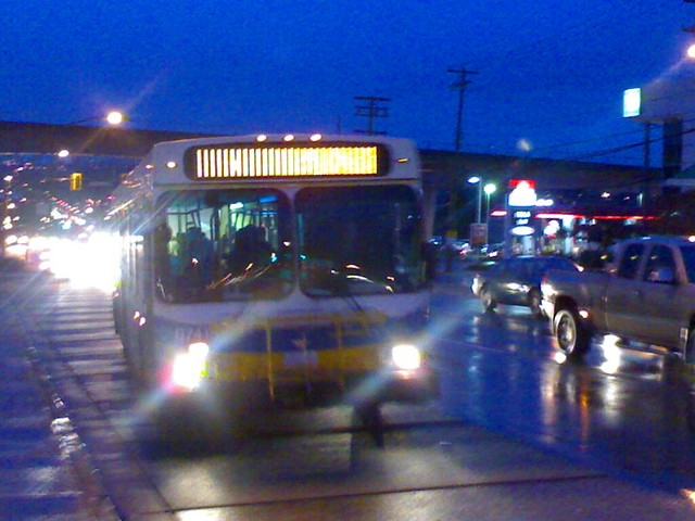 130 Phibbs Station Bus Arrives at Brentwood Station