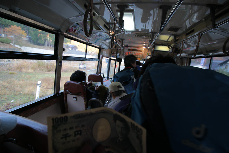 坊村行きバス