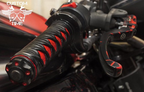 CustomTime Deadpool на базе Suzuki SV1000