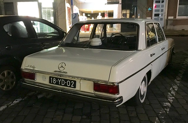 1973 Mercedes-Benz 250 (W114)
