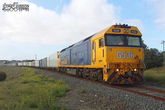 G536 with the 9204 up Warrnambool Freight.