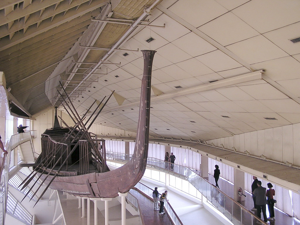 Barca Funeraria de Keops interior Museo de la Barca Solar en Giza Egipto 02