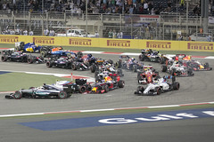 F1 race - Ricciardo wing sparking