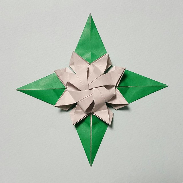 Baroque Star (design by Angelika Schwengers)
