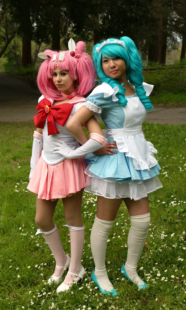 Sailor Chibi Moon (セーラーちびムーン), from the Sailor Moon manga (セーラームーン); together with Maid Miku, a fan variant of Hatsune Miku (初音ミク) from the voice-synth app Vocaloid (ボーカロイド)