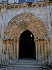 Portail roman (1170), ancienne abbaye Saint Maurice (XIIe, XIIIe), Blasimon, Entre-Deux-Mers, Guyenne, Gironde, Aquitaine, France.