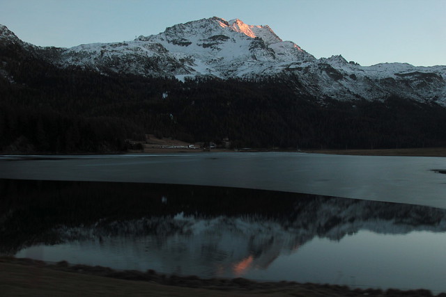 Lej da Champfèr - Champfèrersee ( Höhe 1`791m - Bergsee lake lago - mit dem Silvaplanersee verbunden ) ist Teil der Oberengadiner Seenplatte in den Alpen - Alps bei Champfèr - Silvaplana im Engadin - Oberengadin im Kanton Graubünden - Grischun der Schweiz