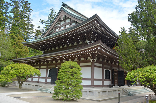 japan temple kamakura zen engakuji butsuden