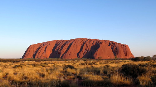 sunset red rock landscape evening scenery australia uluru alicesprings ayersrock yulara peterch51
