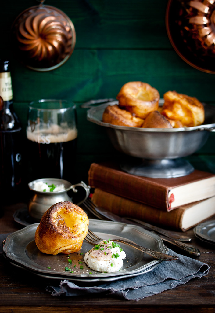 Yorkshire-Puddings mit Räucherforellen-Meerrettich-Creme | Flickr