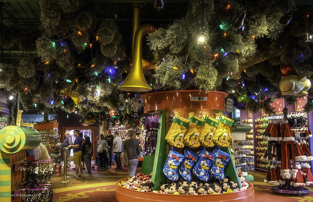 Christmas Stuff Galore @ Disney Springs