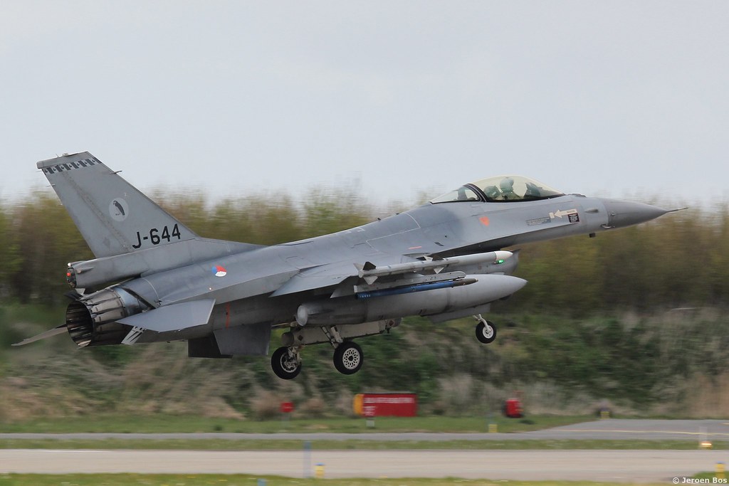 General Dynamics F-16AM J-644 RNLAF landing at Leeuwarden AB during Frisian Flag 2015