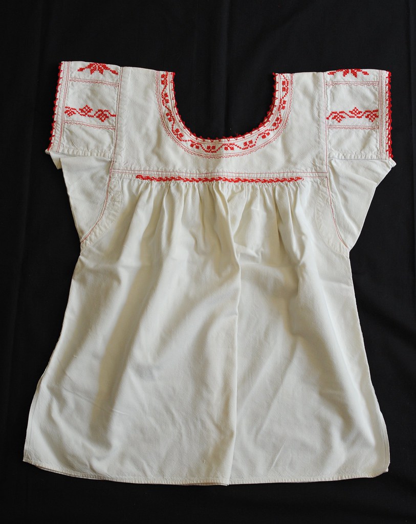 Zapotec Blouse Talea Oaxaca Mexico | This image show the bac… | Flickr