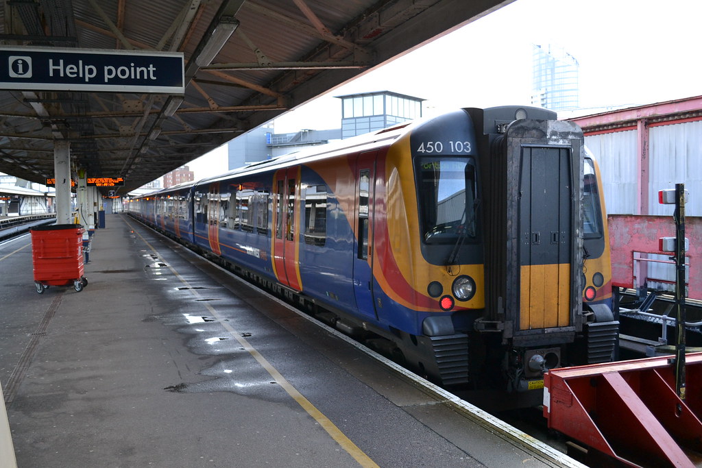 SWT 450 103 @Portsmouth Harbour Station