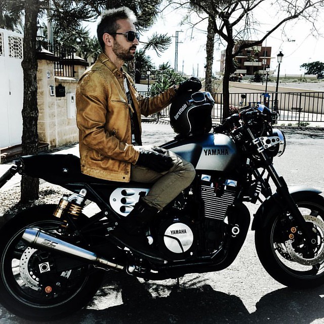 😈 #caferacerstyle #caferacer #caferacerculture #motorcycle #yamaha #fastersons