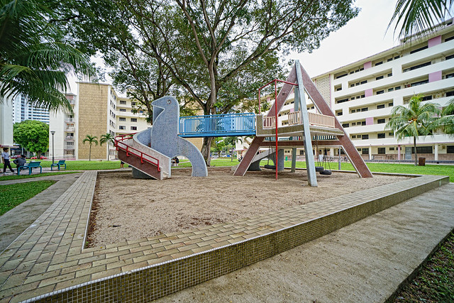 160103 - Dove playground