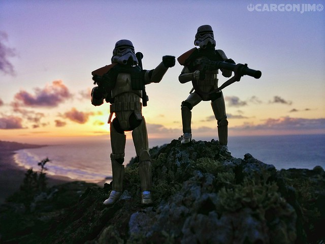 Wild Tattoine - Beggar's Canyon Tatooine Starwars Starwarstoys Starwarsfigures Starwarsblackseries Toy Toyphotography Toyphotographer Stormtrooper Stormtroopers