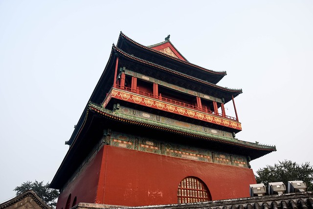 The drum tower is a majestic building, its size is overwhelming