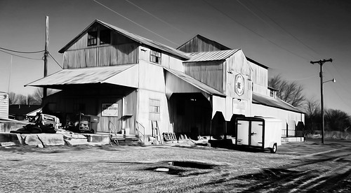 cotton gin drew mississippi old rusted building bent broken worn delta blues dirty parchmankid sony a6000 landscape gimp gmic plugin dream smoothing parchman kid