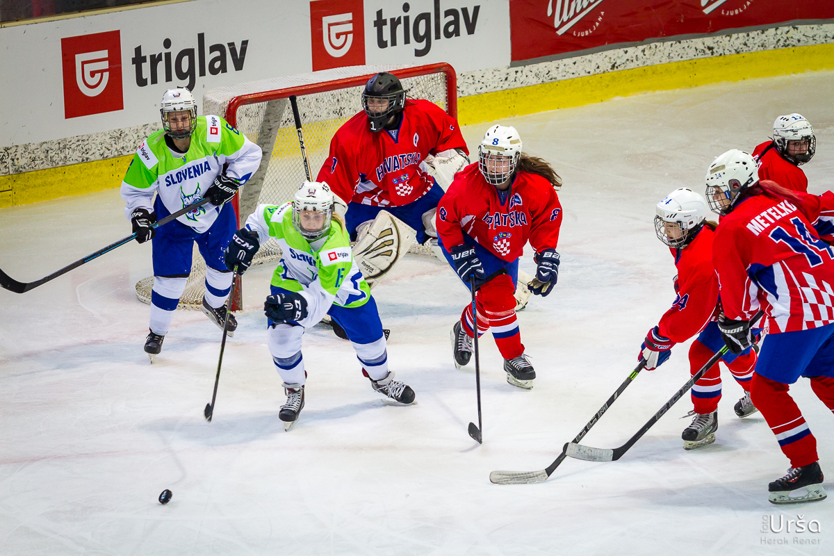 SP v hokeju za ženske: Hrvaška vs. Slovenija