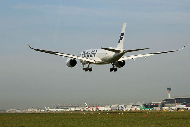 OH-LWC - Airbus A350-941 - LHR