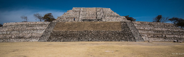 2016 - Mexico - Xochicalco - The Big Ruin