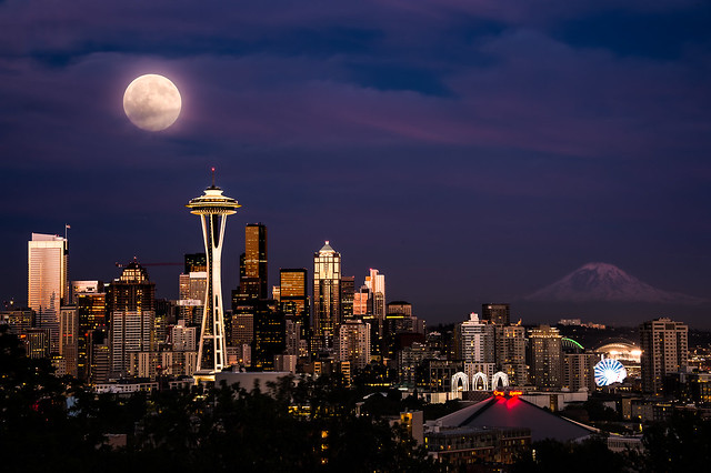 Super Seattle Moon Redux