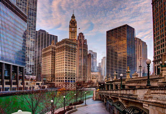 Chicago skyline from Riverwalk