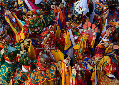 festival skull dance costume mask bhutan religion crowd buddhism dancer demon dzong spirituality deity tomschwabel trashigang tshechu
